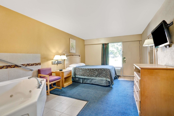 Imagen de la habitación del Hotel Days Inn By Wyndham Louisville Airport Fair And Expo Center. Foto 13