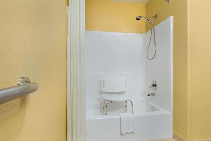 Imagen de la habitación del Hotel Days Inn By Wyndham Lumberton. Foto 9