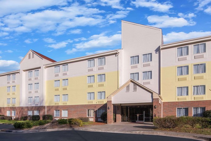 Imagen general del Hotel Days Inn By Wyndham Macon I-75 North. Foto 1