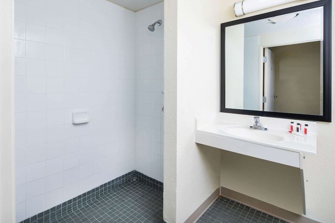 Imagen de la habitación del Hotel Days Inn By Wyndham Macon I-75 North. Foto 16
