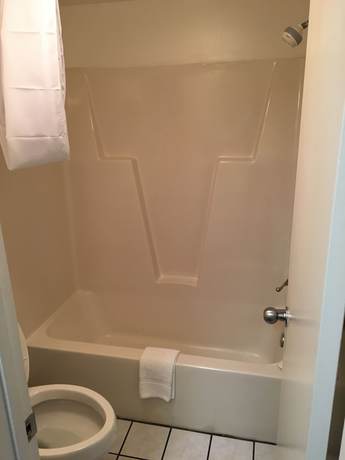 Imagen de la habitación del Hotel Days Inn By Wyndham Madison, Madison. Foto 8