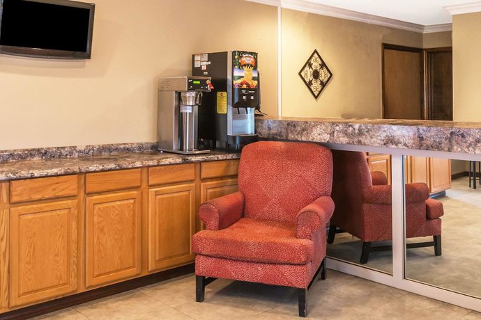 Imagen de los interiores del Hotel Days Inn By Wyndham Madison, Madison. Foto 14