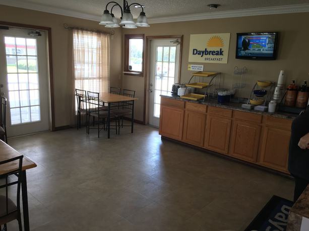 Imagen del bar/restaurante del Hotel Days Inn By Wyndham Madison, Madison. Foto 2