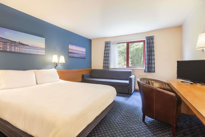Imagen de la habitación del Hotel Days Inn By Wyndham Magor. Foto 13