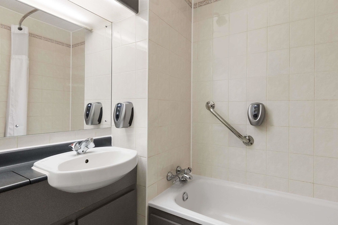 Imagen de la habitación del Hotel Days Inn By Wyndham Maidstone. Foto 12