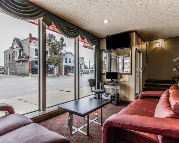 Imagen de los interiores del Hotel Days Inn By Wyndham Manitowoc. Foto 17