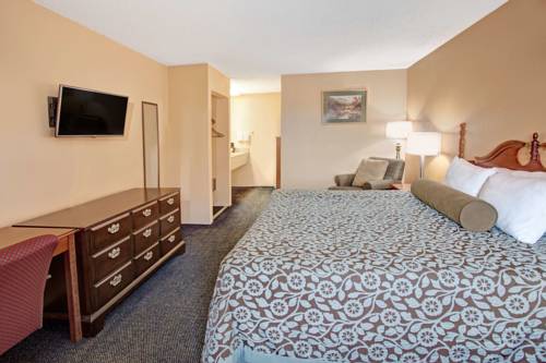Imagen de la habitación del Hotel Days Inn By Wyndham Marietta White Water. Foto 6