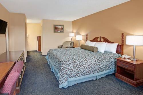 Imagen de la habitación del Hotel Days Inn By Wyndham Marietta White Water. Foto 7