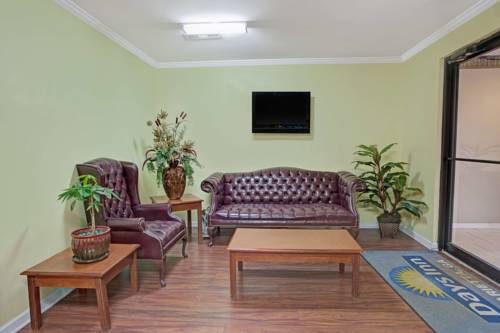Imagen de los interiores del Hotel Days Inn By Wyndham Marietta White Water. Foto 13
