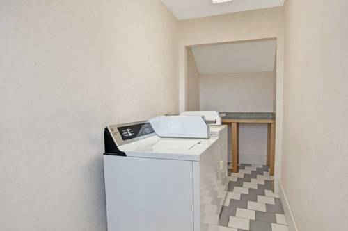 Imagen de la habitación del Hotel Days Inn By Wyndham Marietta White Water. Foto 10