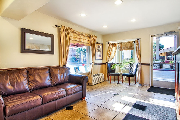 Imagen de los interiores del Hotel Days Inn By Wyndham Market Center Dallas Love Field. Foto 12