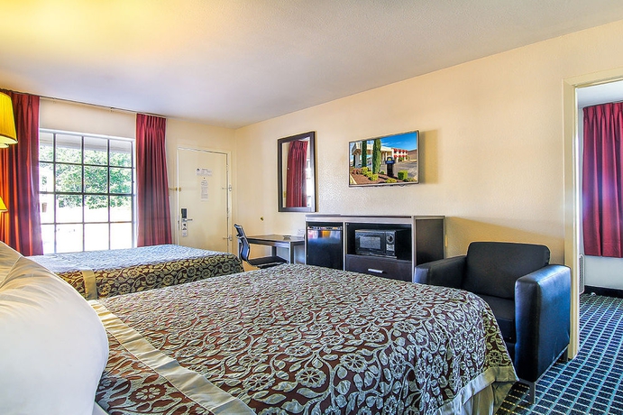 Imagen de la habitación del Hotel Days Inn By Wyndham Market Center Dallas Love Field. Foto 11