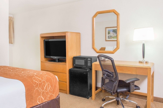 Imagen de la habitación del Hotel Days Inn By Wyndham Marquette. Foto 2