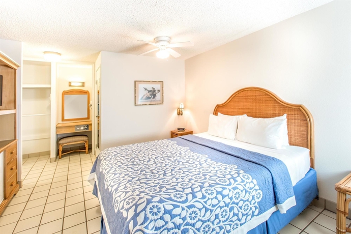 Imagen de la habitación del Hotel Days Inn By Wyndham Maui Oceanfront. Foto 9