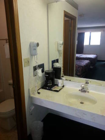Imagen de la habitación del Hotel Days Inn By Wyndham Maumee/toledo. Foto 11