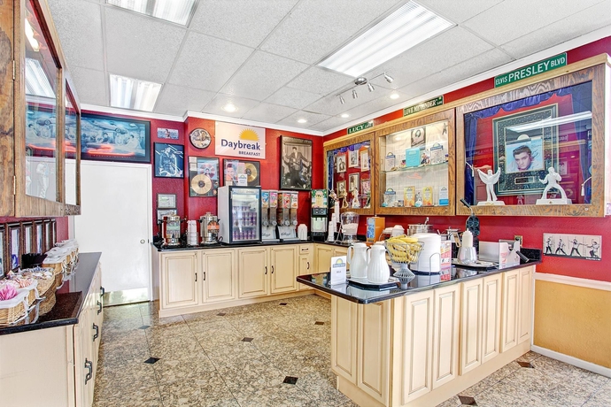 Imagen del bar/restaurante del Hotel Days Inn By Wyndham Memphis At Graceland. Foto 4