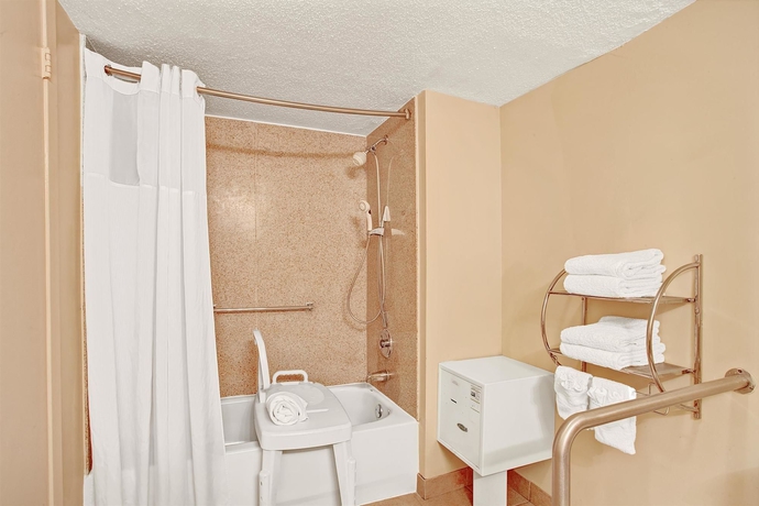 Imagen de la habitación del Hotel Days Inn By Wyndham Memphis At Graceland. Foto 8