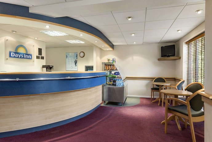 Imagen de los interiores del Hotel Days Inn By Wyndham Michaelwood M5. Foto 18