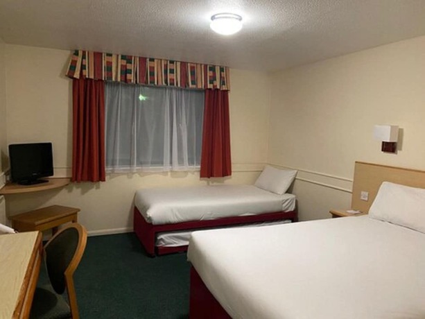Imagen de la habitación del Hotel Days Inn By Wyndham Michaelwood M5. Foto 8