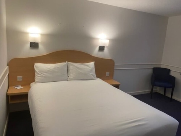 Imagen de la habitación del Hotel Days Inn By Wyndham Michaelwood M5. Foto 9