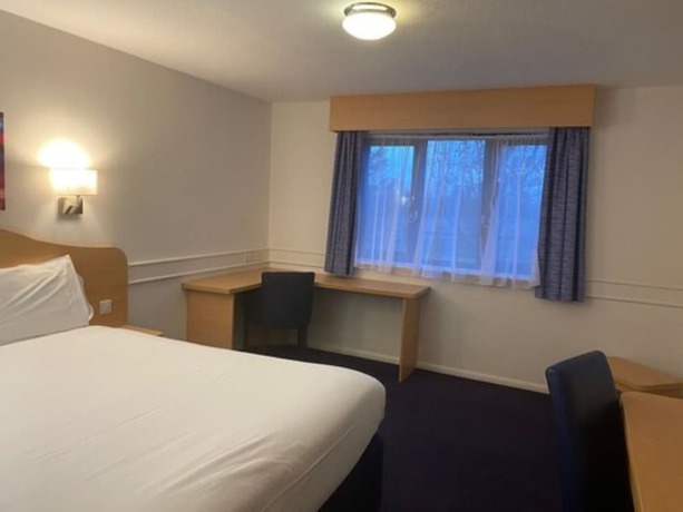 Imagen de la habitación del Hotel Days Inn By Wyndham Michaelwood M5. Foto 13