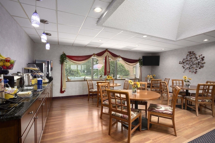 Imagen del bar/restaurante del Hotel Days Inn By Wyndham Middletown, Middletown-OH. Foto 3