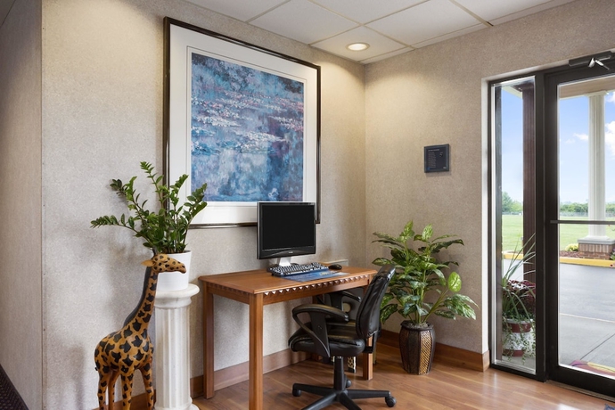 Imagen de los interiores del Hotel Days Inn By Wyndham Middletown, Middletown-OH. Foto 14