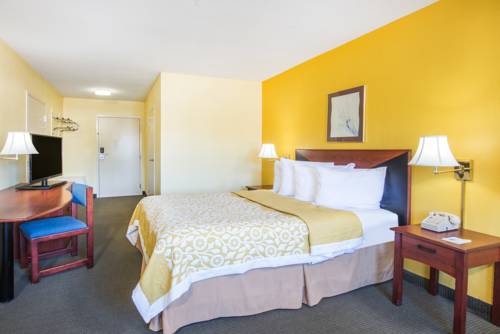 Imagen de la habitación del Hotel Days Inn By Wyndham Milan Sandusky South. Foto 5