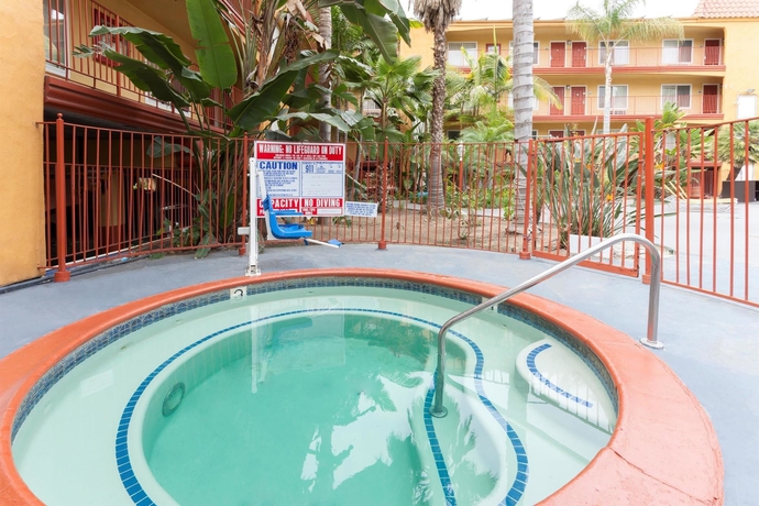Imagen de los exteriores del Hotel Days Inn By Wyndham Mission Valley/sdsu. Foto 12