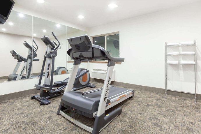 Imagen de los interiores del Hotel Days Inn By Wyndham Missoula Airport. Foto 18
