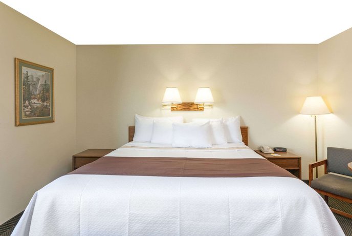 Imagen de la habitación del Hotel Days Inn By Wyndham Missoula Airport. Foto 10