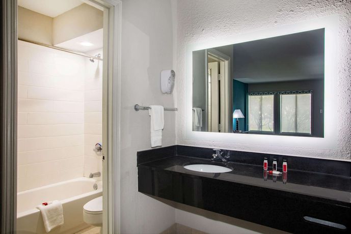 Imagen de la habitación del Hotel Days Inn By Wyndham Mobile I-65. Foto 13