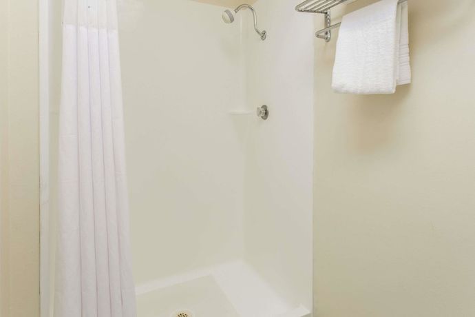 Imagen de la habitación del Hotel Days Inn By Wyndham Modesto. Foto 6