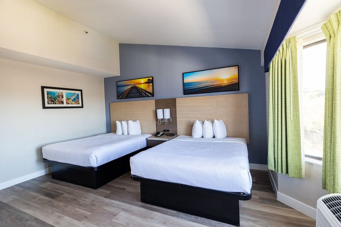 Imagen de la habitación del Hotel Days Inn By Wyndham Monterey Downtown. Foto 3