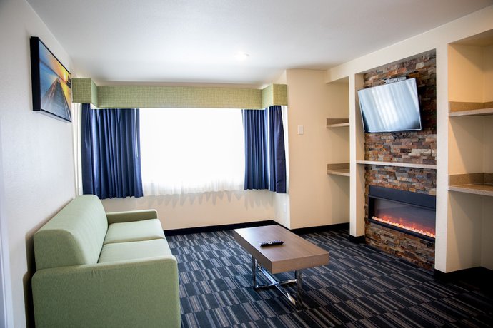 Imagen de la habitación del Hotel Days Inn By Wyndham Monterey Downtown. Foto 13