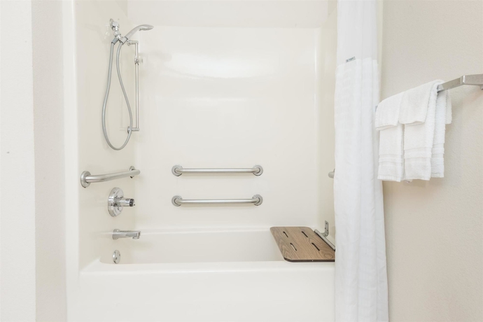 Imagen de la habitación del Hotel Days Inn By Wyndham Montgomery. Foto 9