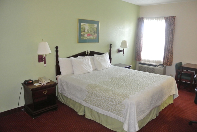 Imagen de la habitación del Hotel Days Inn By Wyndham Montgomery. Foto 12