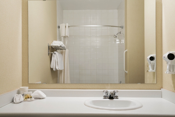 Imagen de la habitación del Hotel Days Inn By Wyndham Moose Jaw. Foto 5