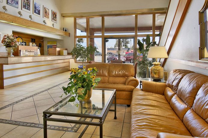 Imagen de los interiores del Hotel Days Inn By Wyndham Mt. Vernon. Foto 6