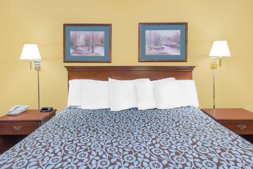 Imagen de la habitación del Hotel Days Inn By Wyndham N Little Rock East. Foto 6