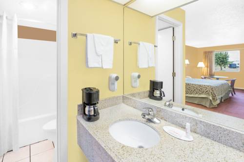Imagen de la habitación del Hotel Days Inn By Wyndham N Little Rock East. Foto 9
