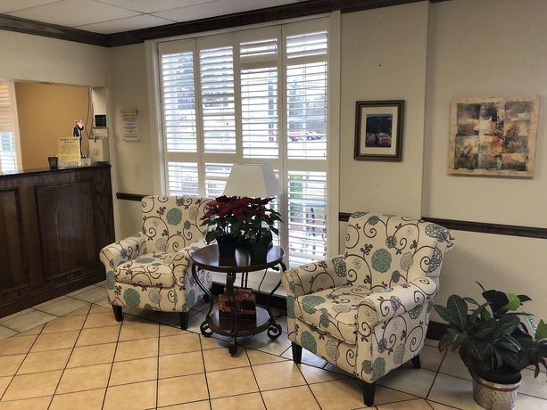 Imagen de los interiores del Hotel Days Inn By Wyndham Natchez. Foto 18