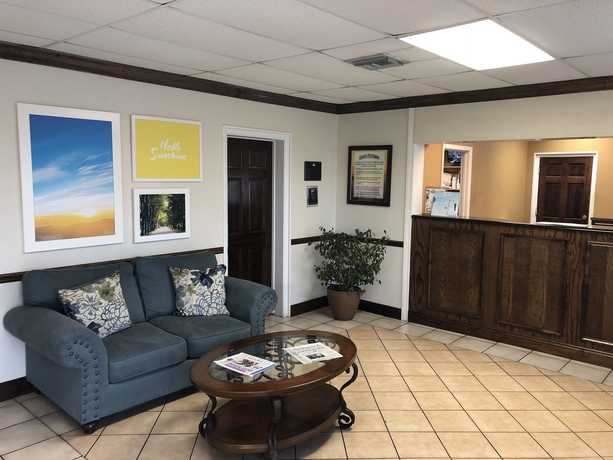Imagen de los interiores del Hotel Days Inn By Wyndham Natchez. Foto 19