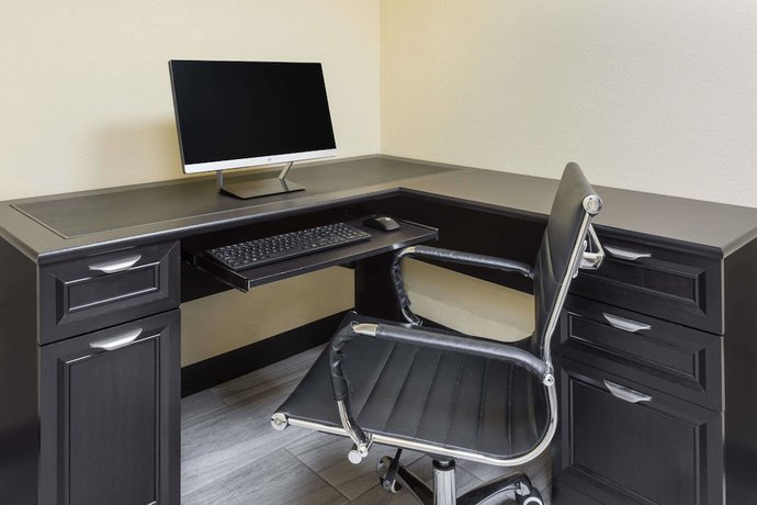 Imagen de los interiores del Hotel Days Inn By Wyndham New Orleans Pontchartrain. Foto 18