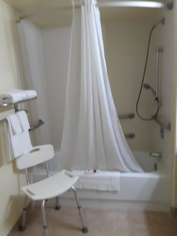 Imagen de la habitación del Hotel Days Inn By Wyndham Newark Wilmington. Foto 7