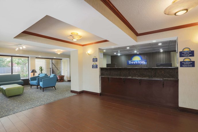 Imagen de los interiores del Hotel Days Inn By Wyndham Newark Wilmington. Foto 12