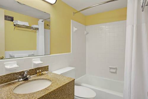 Imagen de la habitación del Hotel Days Inn By Wyndham Newport News. Foto 3