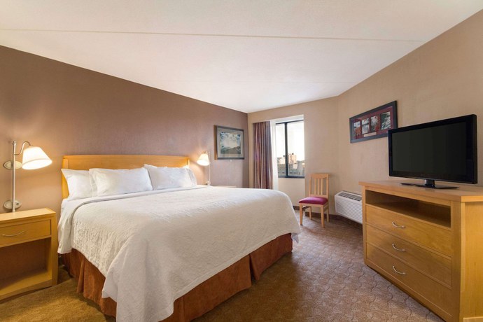Imagen de la habitación del Hotel Days Inn By Wyndham Niagara Falls Near The Falls. Foto 6
