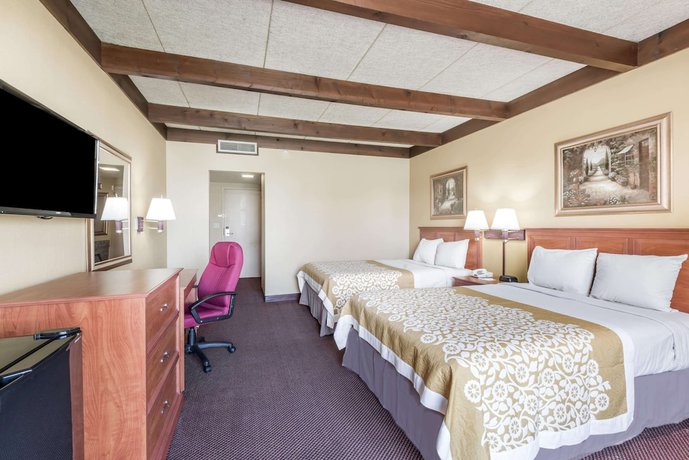 Imagen de la habitación del Hotel Days Inn By Wyndham Niles. Foto 17