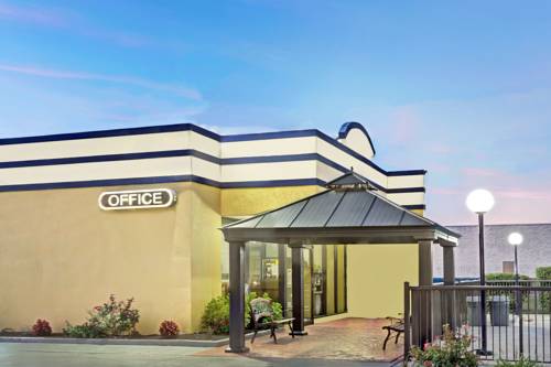 Imagen general del Hotel Days Inn By Wyndham Norfolk Military Circle. Foto 2